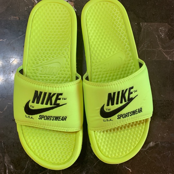Nike Other - Nike Benassi JDI Slides Sandals TXT SE (Slightly Worn)
